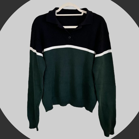 Brandy Melville Navy and Green colorblock sweater - Picture 2 of 3